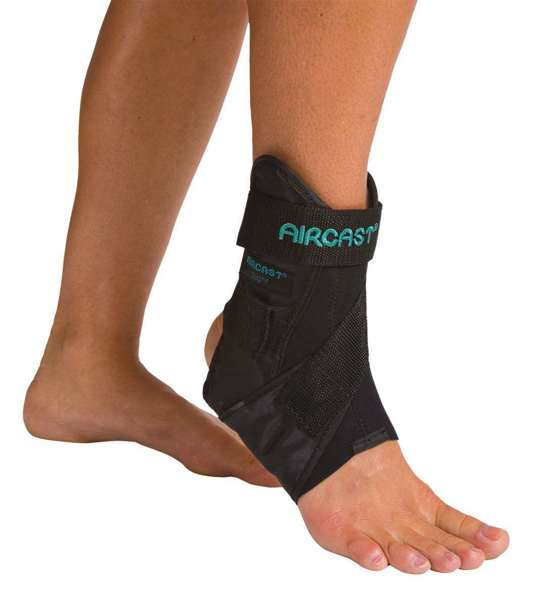 DJO - Ankle Support AirSport™ Medium Hook and Loop Closure Male 7-1/2 to 11 / Female 9 to 12-1/2 Left Ankle [1/EA]