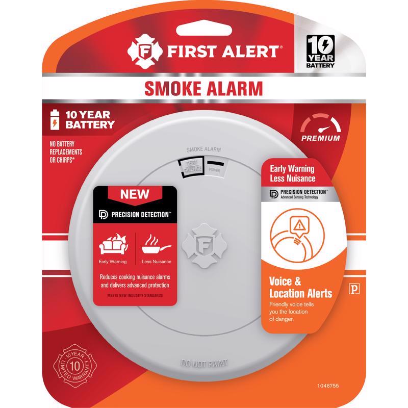 FIRST ALERT - First Alert 10 Year Voice and Location Battery-Powered Photoelectric Smoke Detector 1 pk