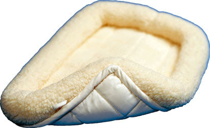 Quiet Time Sheepskin Bed (WHITE, 22X13 IN)